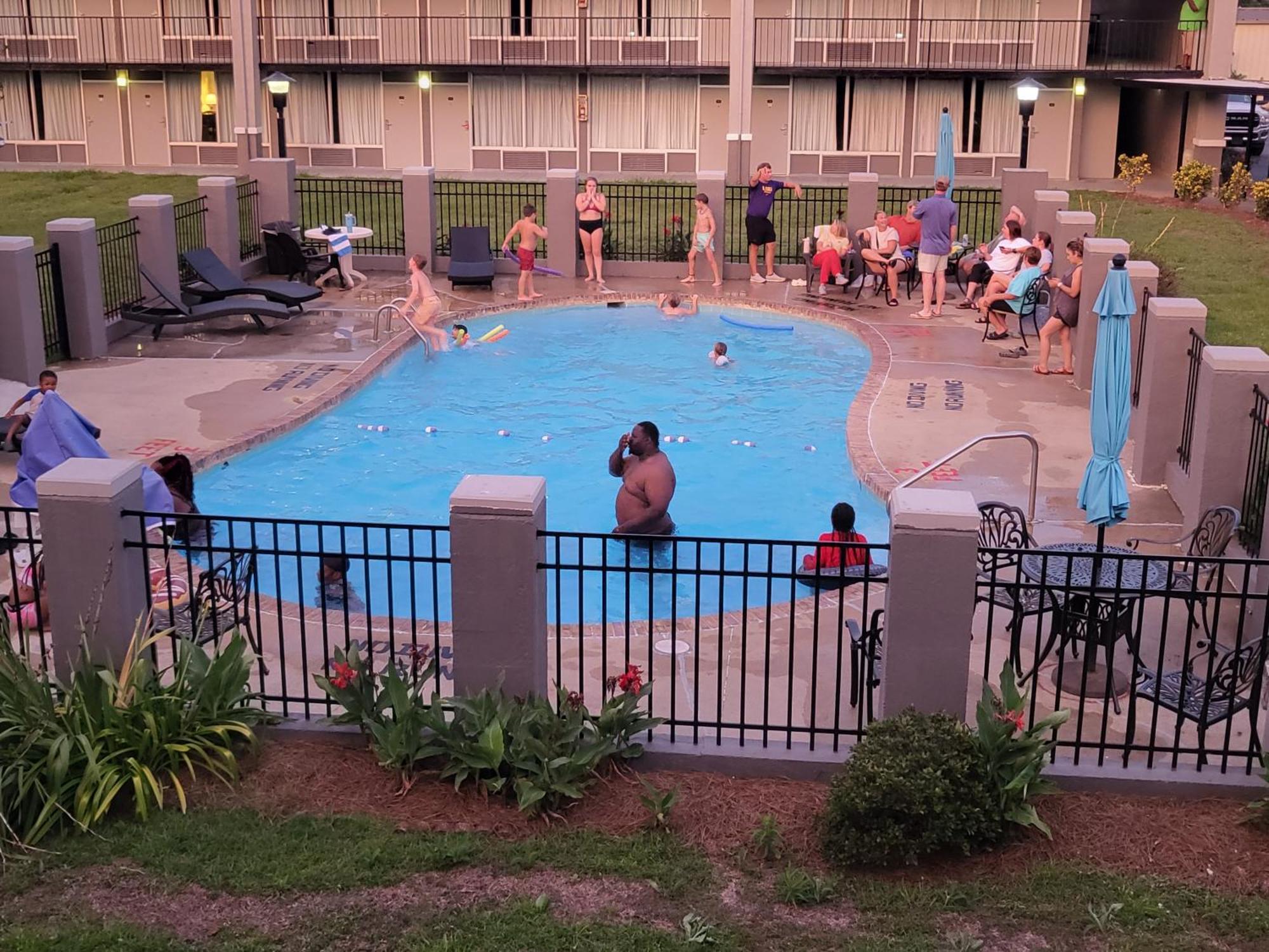 Econolodge Andalusia Εξωτερικό φωτογραφία